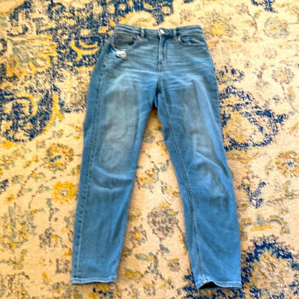 American eagle mom jean